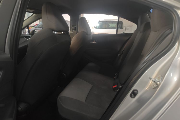 丰田 雷凌 2022款 双擎 1.8H E-CVT领先版中控内饰7004