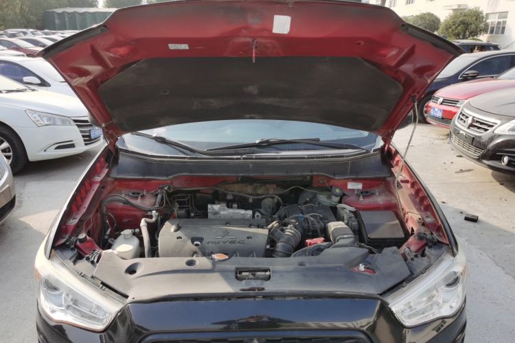 三菱 劲炫ASX 2013款 2.0L CVT两驱精英版局部细节24