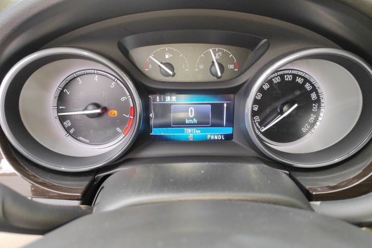 别克 威朗 2018款 三厢 15S 自动领先型中控内饰15