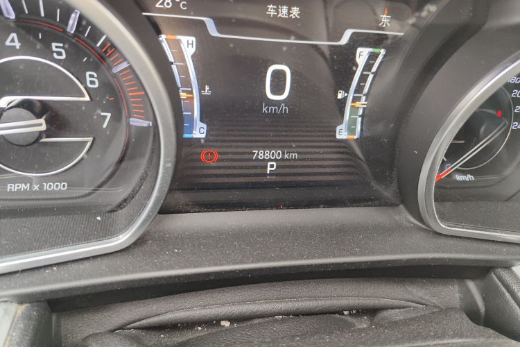 Jeep 大指挥官 2018款 2.0T 四驱臻享版 国V中控内饰15