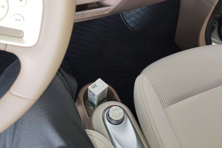 五菱汽车 宏光MINIEV 2025款 四门版 进阶款局部细节18