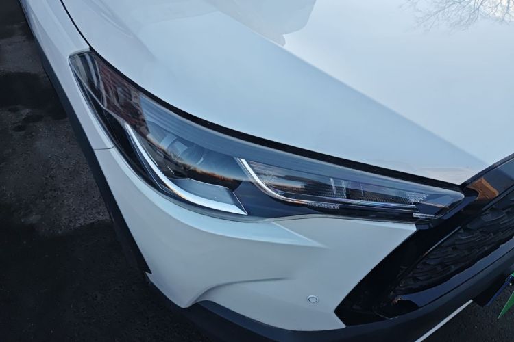 丰田 卡罗拉锐放 2023款 2.0L 精英版车身外观8