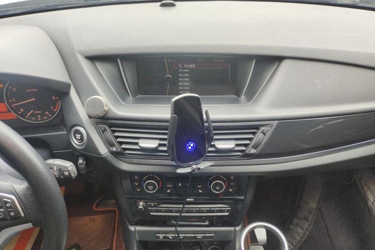 宝马X1 2015款 sDrive18i 领先晋级版中控内饰16