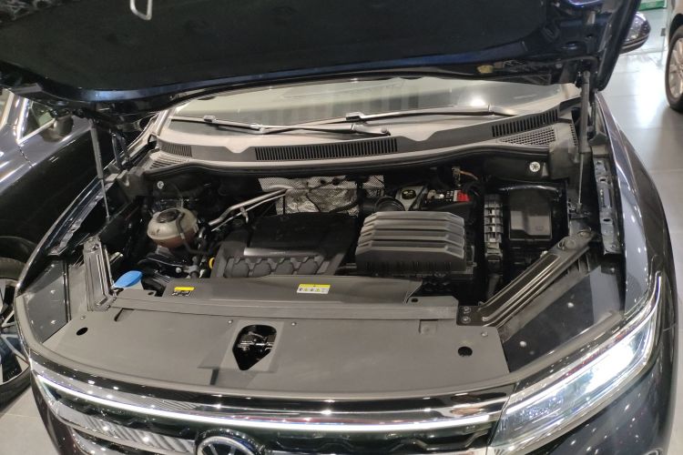 大众 揽境 2022款 380TSI 四驱豪华佳境版Pro 6座机舱底盘24