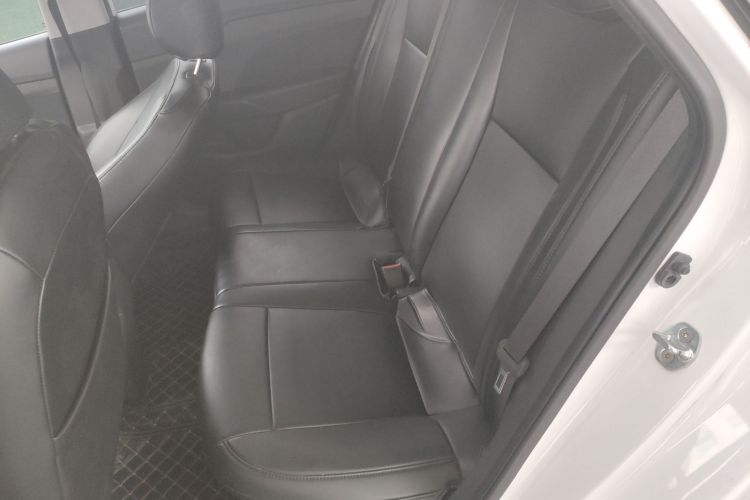 现代 悦纳 2020款 1.4L CVT GLS炫酷版中控内饰7004