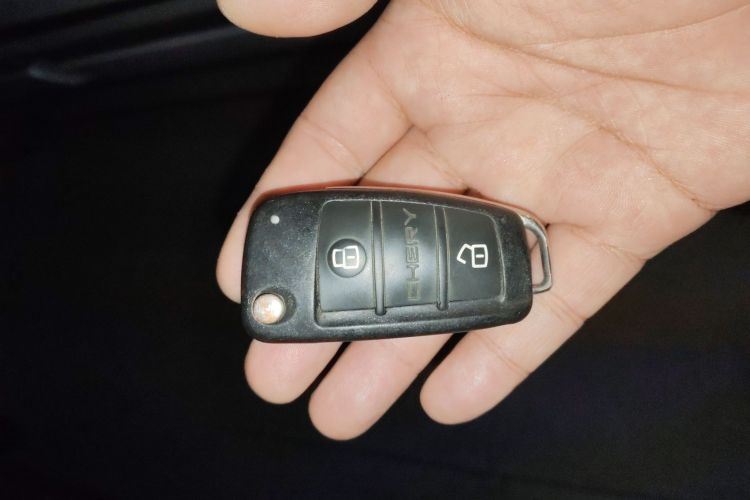 奇瑞 瑞虎3 2014款 1.6L 手动智尚版中控内饰7001