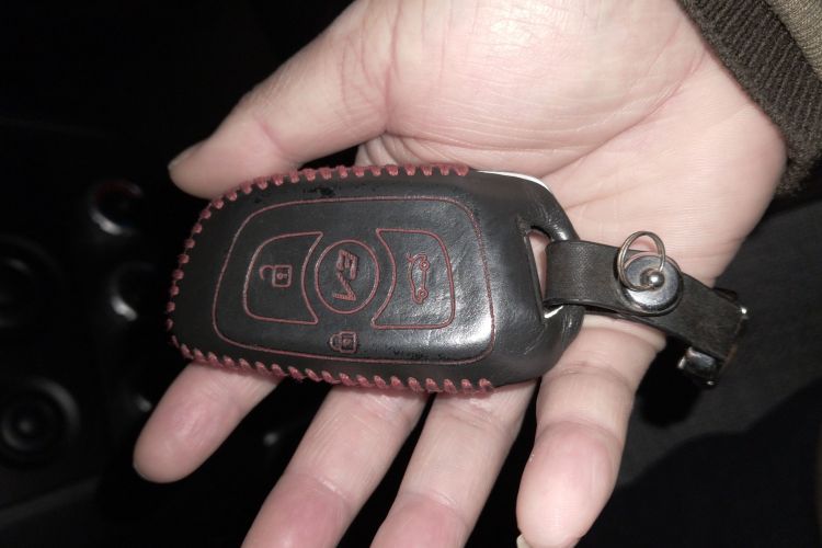 中华V3 2015款 1.5L 手动智能型中控内饰11