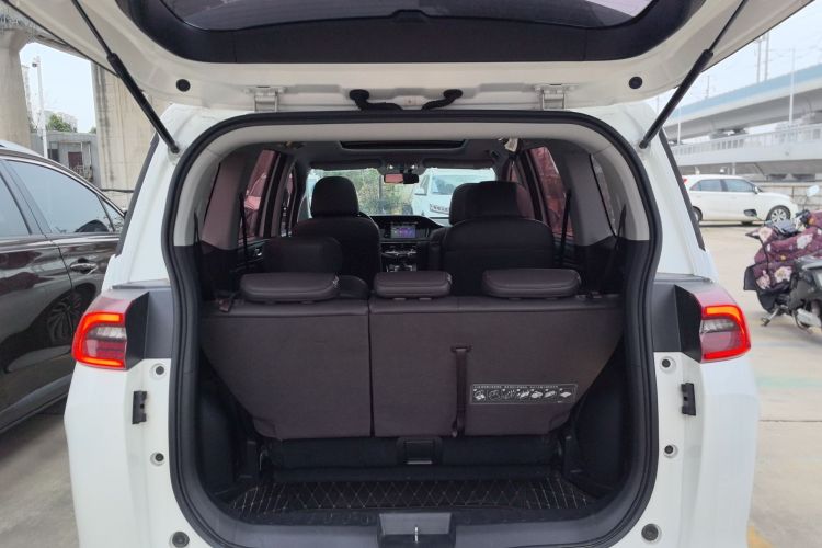 广汽传祺 传祺M6 2019款 270T 自动尊享版（七座）国V局部细节23