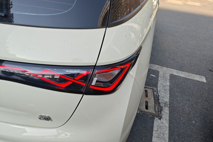 比亚迪 海豚 2023款 420km 时尚版车身外观6006