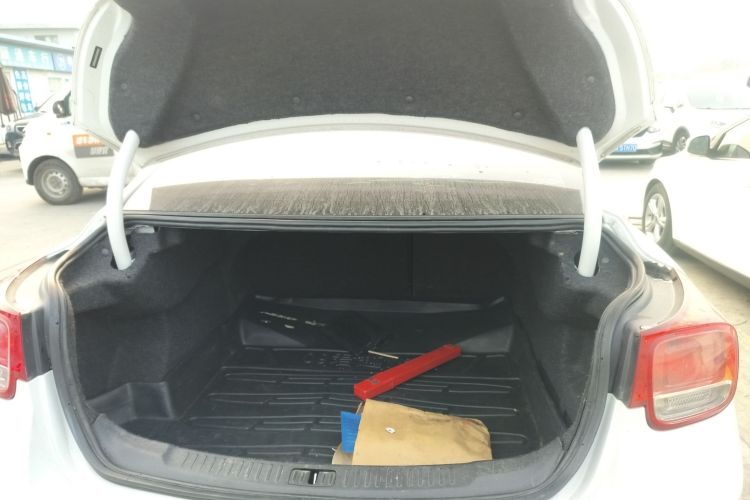 雪佛兰 迈锐宝 2013款 1.6T 自动舒适版机舱底盘23