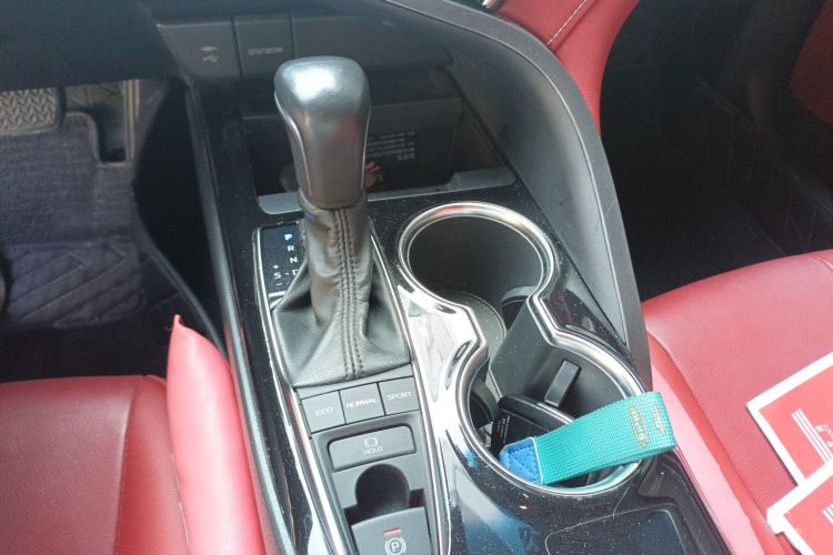 丰田 凯美瑞 2019款 2.5S 锋尚版 国VI局部细节18