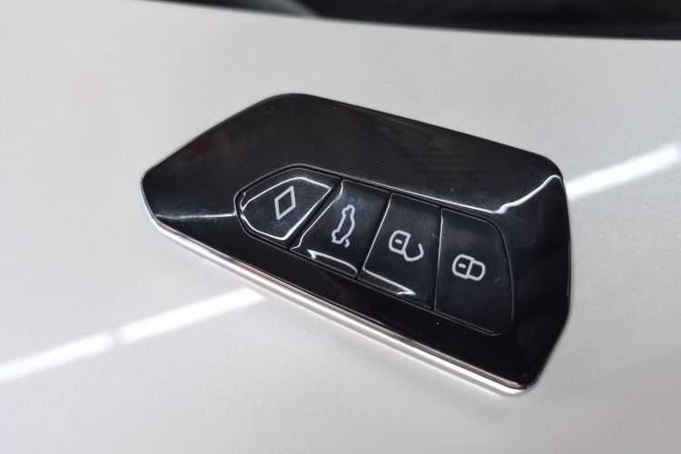 本田e:NS1 2022款 e型版中控内饰11