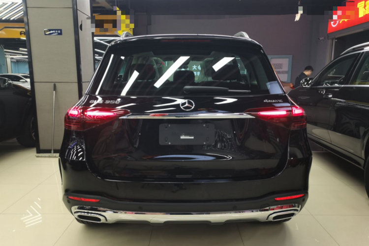 奔驰GLE 2024款 改款 GLE 350 4MATIC 时尚型车身外观6