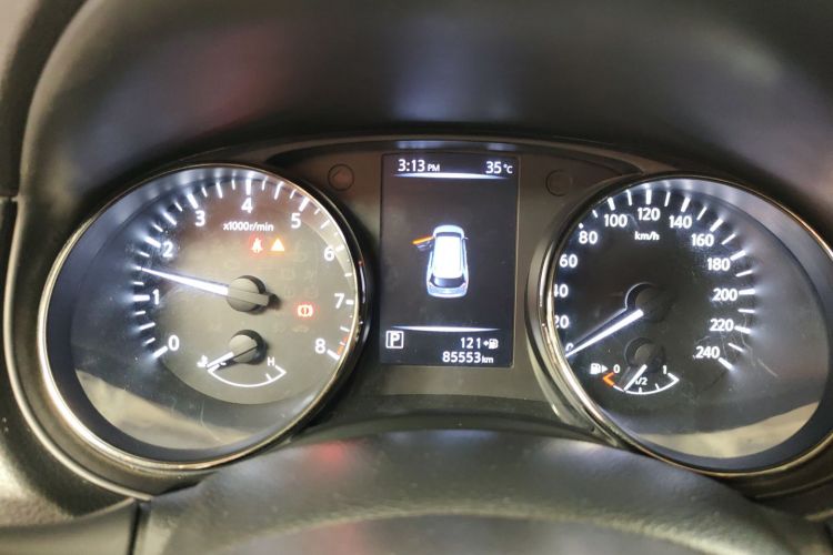 日产 奇骏 2017款 2.0L CVT舒适版 2WD中控内饰14