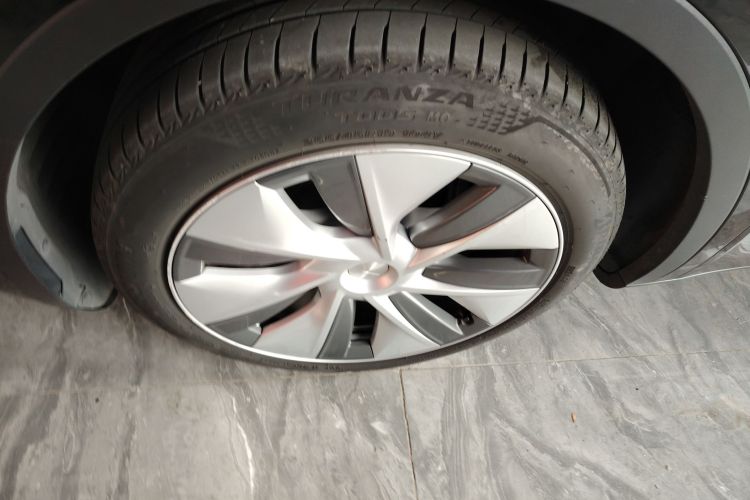 特斯拉 Model Y 2022款 长续航全轮驱动版车身外观6007