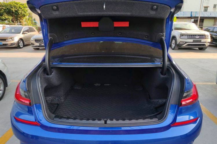 宝马3系 2022款 320Li M运动套装局部细节23