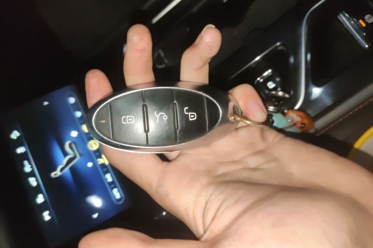 奔腾T99 2020款 20TD 自动尊享型中控内饰11