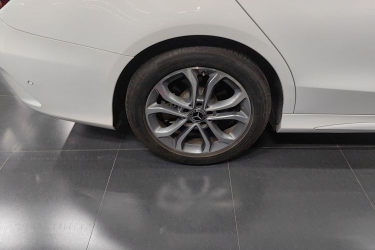 奔驰C级 2018款 C 180 L 时尚型运动版车身外观6008