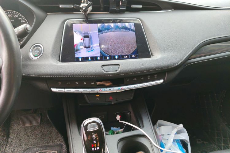 凯迪拉克XT4 2020款 改款 28T 两驱技术型中控内饰16