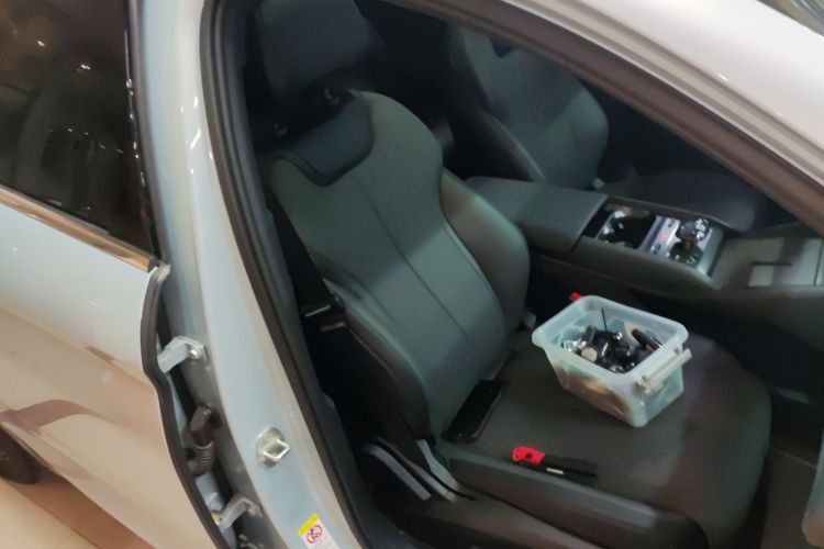 比亚迪 秦L 2025款 DM-i 智驾版 120KM领先型局部细节41