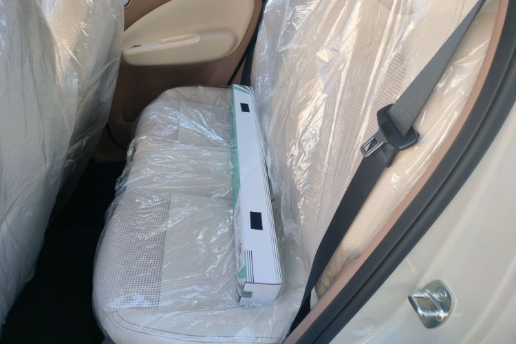 五菱汽车 宏光MINIEV 2025款 四门版 进阶款中控内饰21