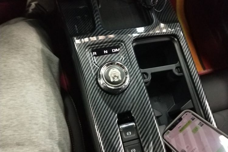 哈弗大狗 2022款 1.5T DCT两驱边牧版中控内饰18