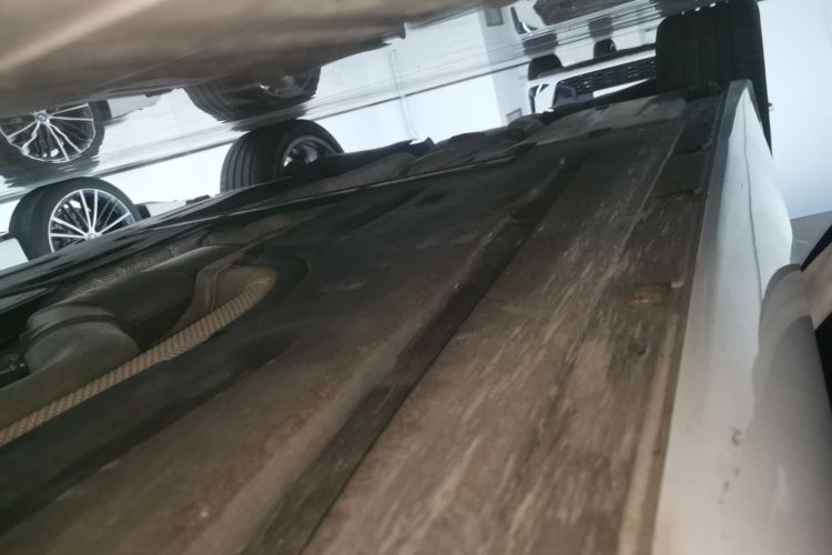 宝马3系 2023款 325Li M运动曜夜套装局部细节9001