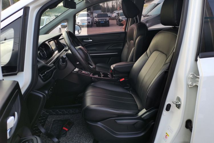 广汽传祺 传祺M6 2021款 270T DCT豪华版（七座）中控内饰19