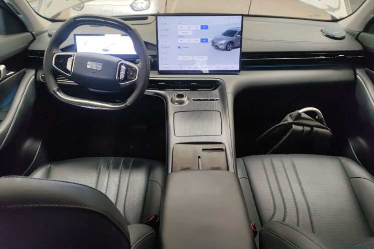 吉利银河 银河E5 2024款 530km 探索+版中控内饰12