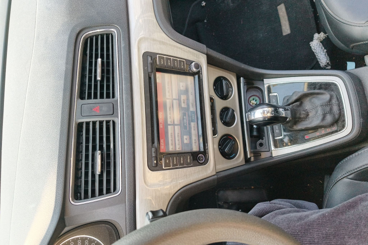 大众 朗逸 2013款 改款 1.4TSI DSG舒适版局部细节16