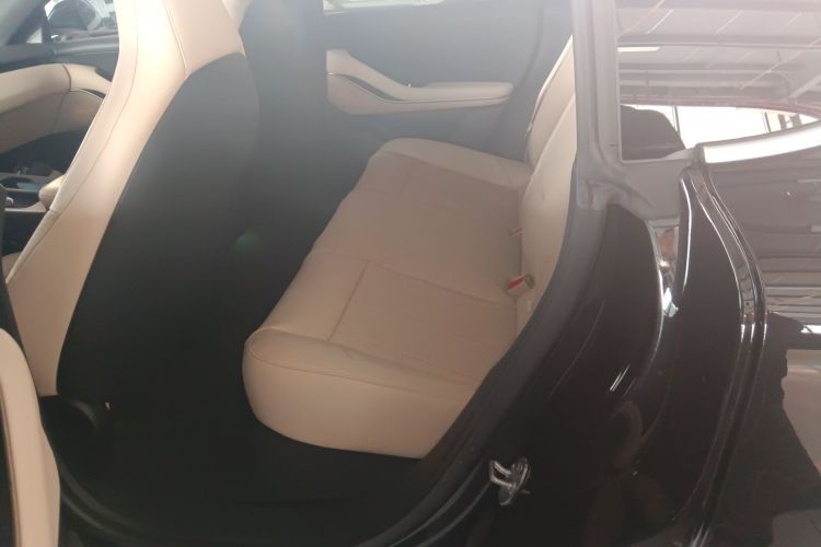 蔚来ET5 2022款 75kWh中控内饰21