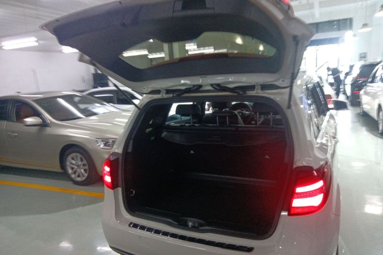 奔驰B级 2018款 B 200 时尚型机舱底盘23