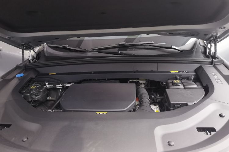 理想汽车 理想L9 2022款 Max机舱底盘24