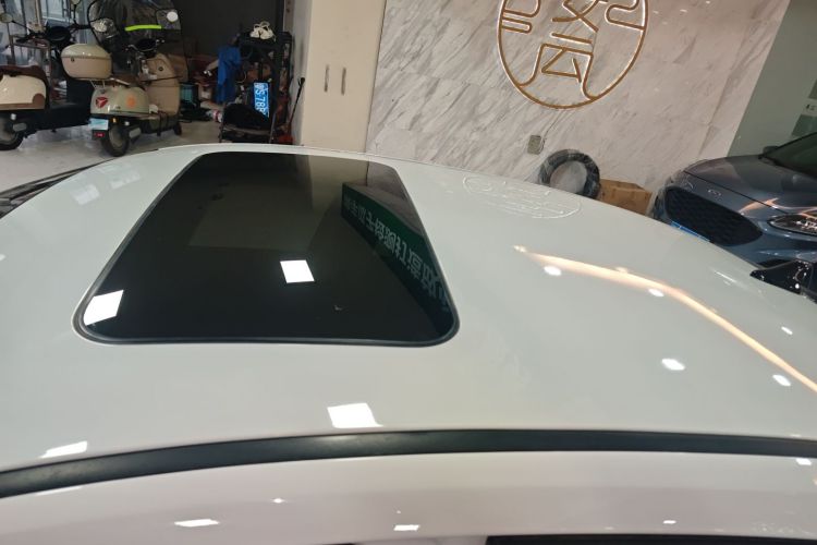 现代 伊兰特 2022款 1.5L CVT LUX尊贵版局部细节57