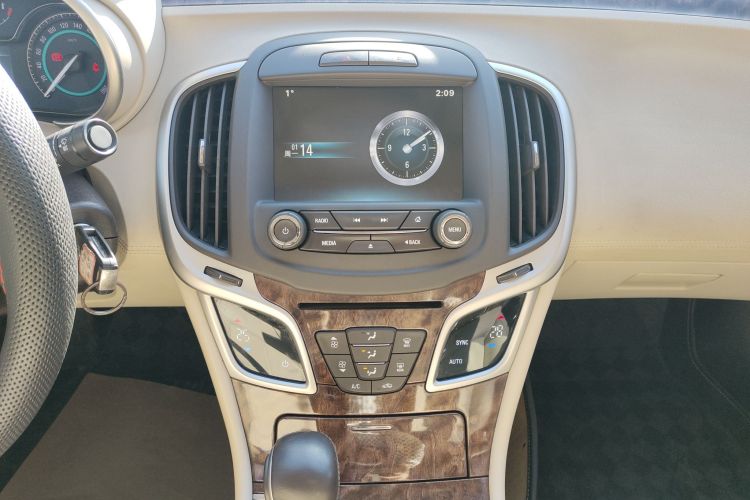 别克 君越 2013款 2.4L SIDI领先舒适型局部细节16