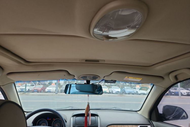 别克 凯越 2015款 1.5L 手动经典型中控内饰22