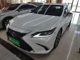 雷克萨斯ES 2023款 200 卓越版