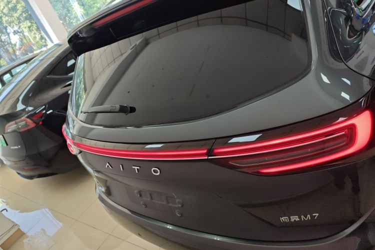 鸿蒙智行 问界M7 2022款 1.5T 四驱豪华版车身外观6004