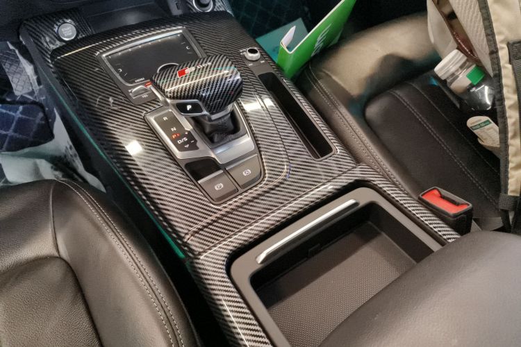 奥迪Q5L 2020款 改款 40 TFSI 荣享时尚型中控内饰18