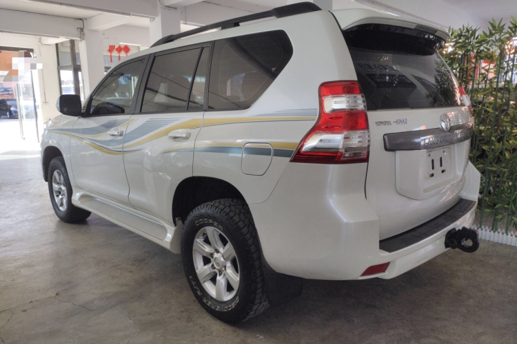 丰田 普拉多 2016款 2.7L 自动标准版车身外观4