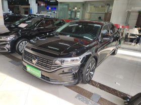 大众 帕萨特 2022款 330TSI 豪华版