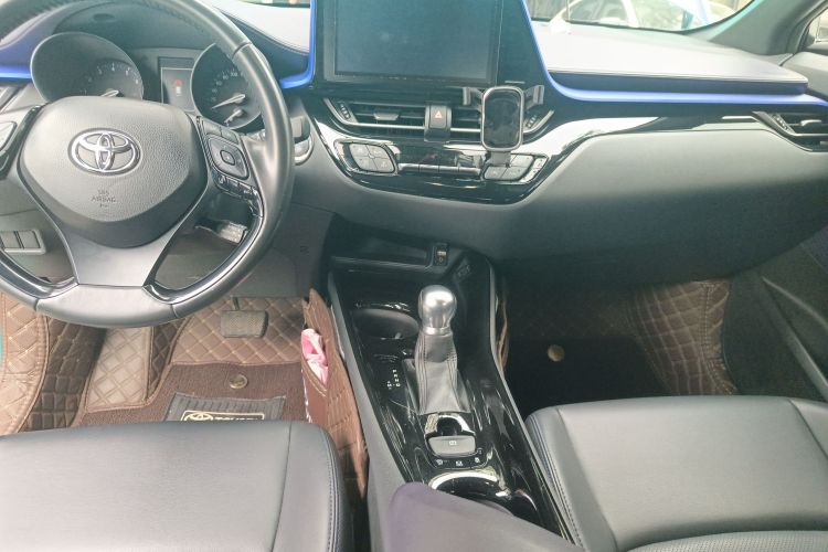 丰田C-HR 2020款 2.0L 豪华版局部细节18