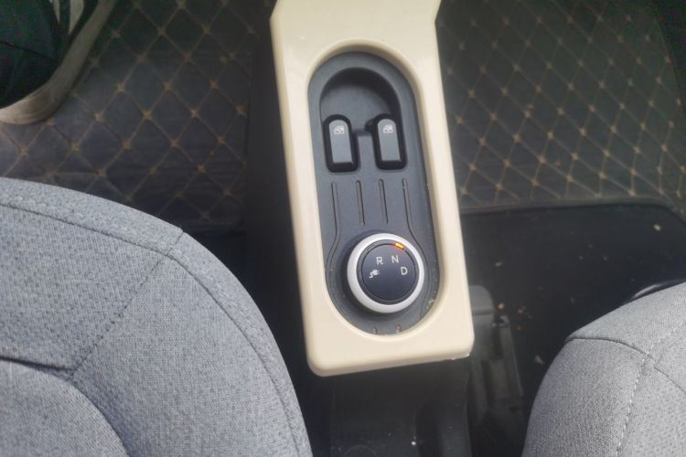 五菱汽车 宏光MINIEV 2021款 马卡龙臻享款 三元锂中控内饰18