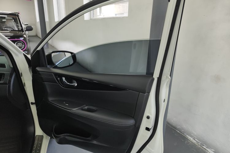 日产 骐达TIIDA 2021款 1.6L CVT酷动版中控内饰42