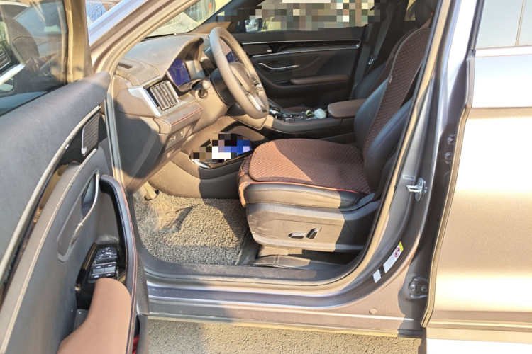 比亚迪 宋PLUS 2020款 1.5T 自动尊贵型中控内饰19