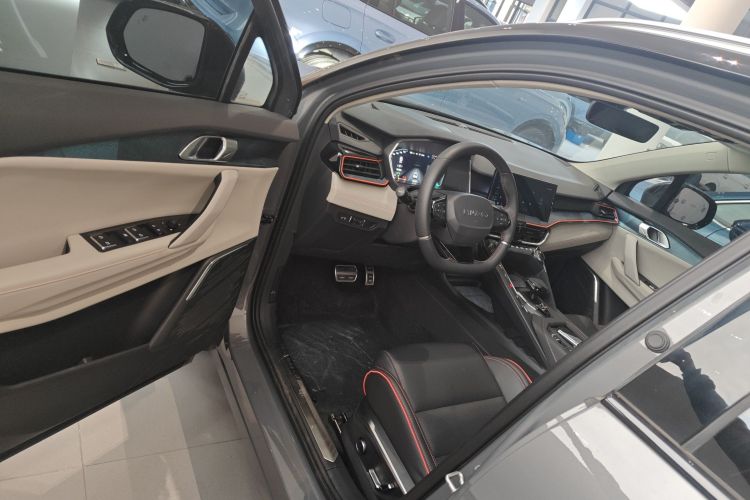 领克06 2020款 1.5T 耀Halo中控内饰20