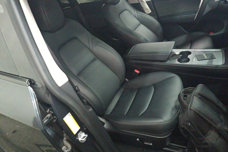 特斯拉 Model Y 2024款 后轮驱动版局部细节41