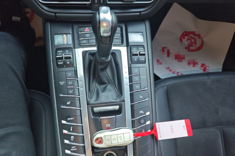 保时捷 2018款 Macan 2.0T中控内饰18