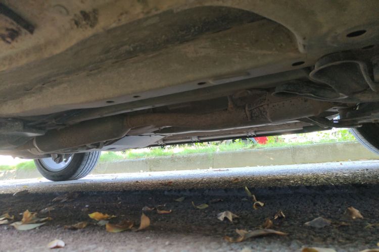 陆风X7 2016款 2.0T 全景尊贵版局部细节9001