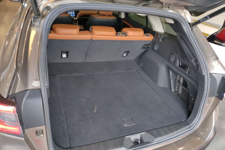 斯巴鲁 傲虎 2021款 2.5i 旗舰版 EyeSight机舱底盘23